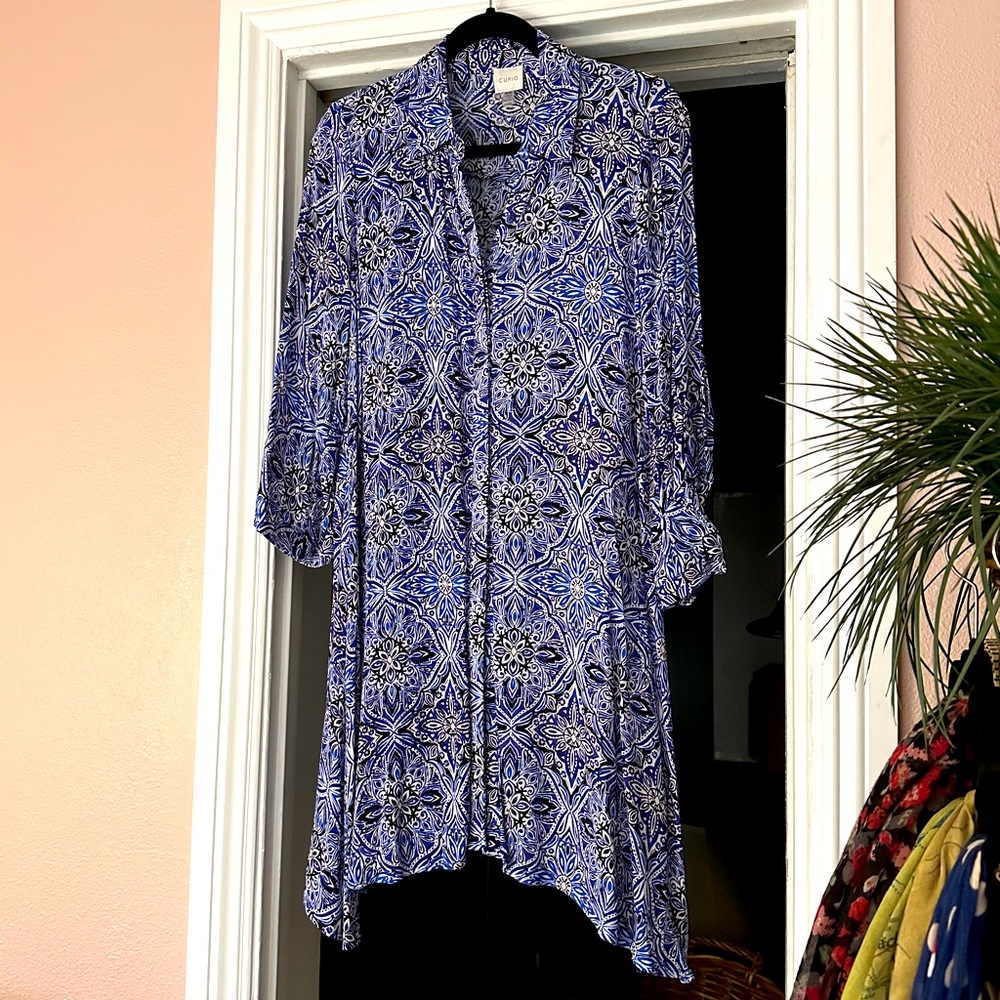 NWOT Cupio Hankerchief Hem Button Down Dress in Blue Black Tribal - Size M